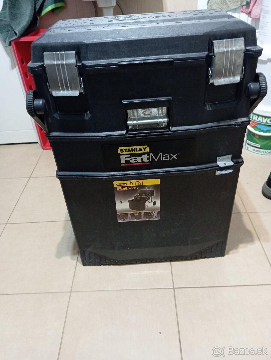 Kufor na náradie s kolieskami