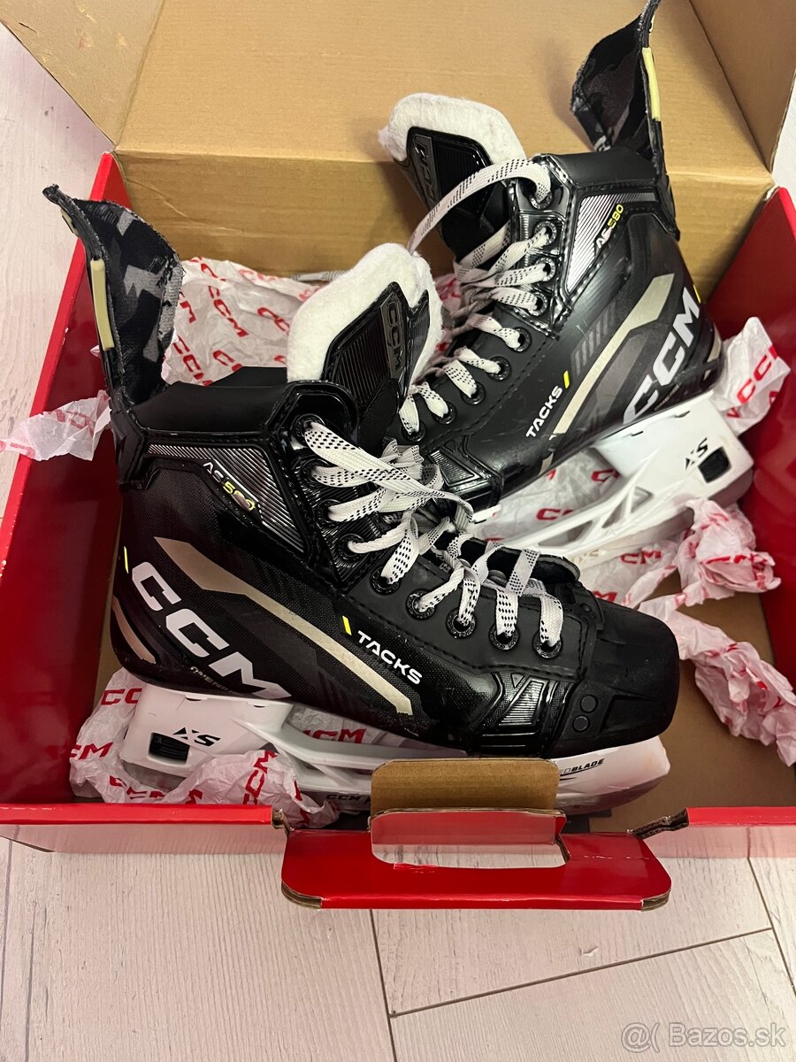 CCM TACKS AS- 580 VEĽKOSŤ 38 SUPER STAV
