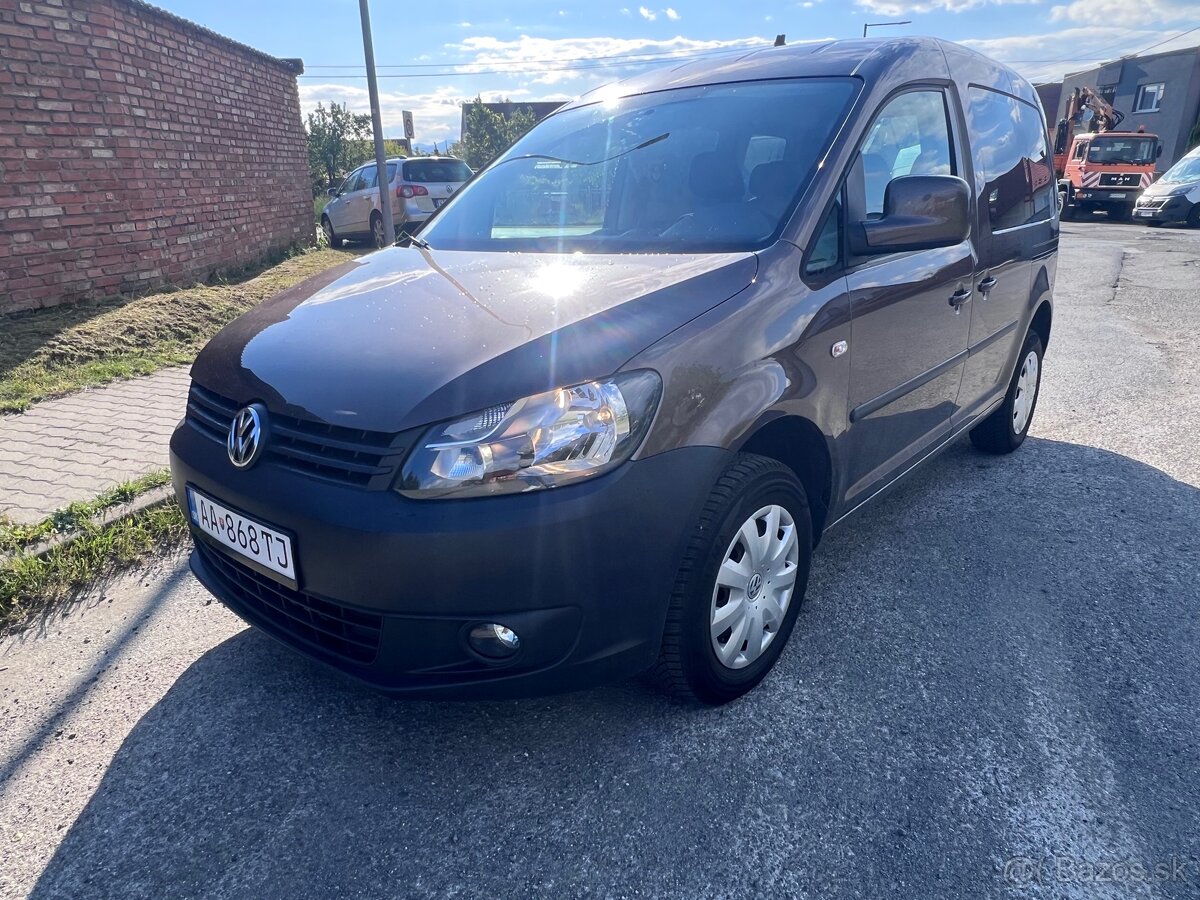 VW CADDY 1,6tdi 97 600 KM
