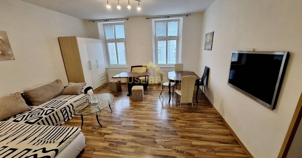 Prenájom pekný 3 izbový byt Karpatská ulica, Bratislava I. S