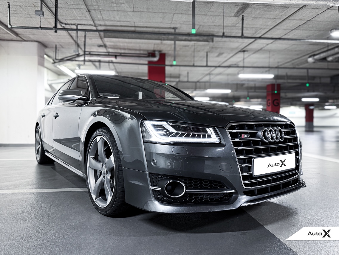Audi S8 D4 4.0 TFSI Quattro 382 kW | PO VELKÉM SERVISU