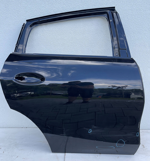 BMW X6 G06 2019- pravé zadné dvere