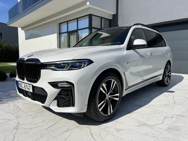 Prodám BMW X7 M50d. 7 míst. INDIVIDUAL-téměř maximální výbav