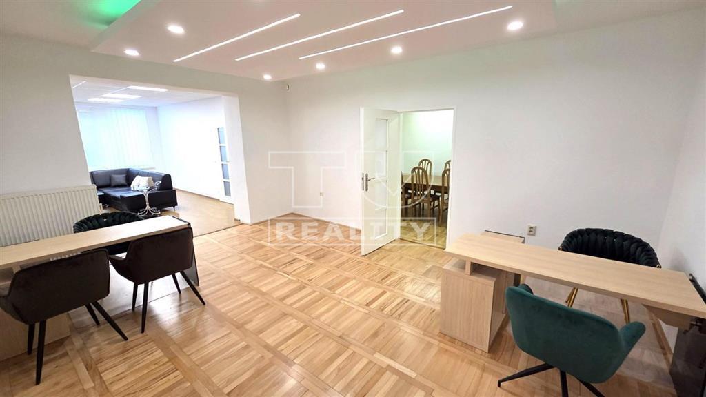 KANCELÁRSKE PRIESTORY V CENTRE MESTA ŽILINY, 124m2