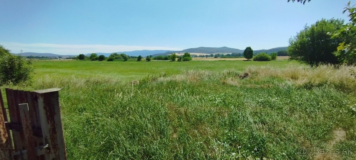 Dopyt - Pozemok 10.000 M2+ s potenciálom