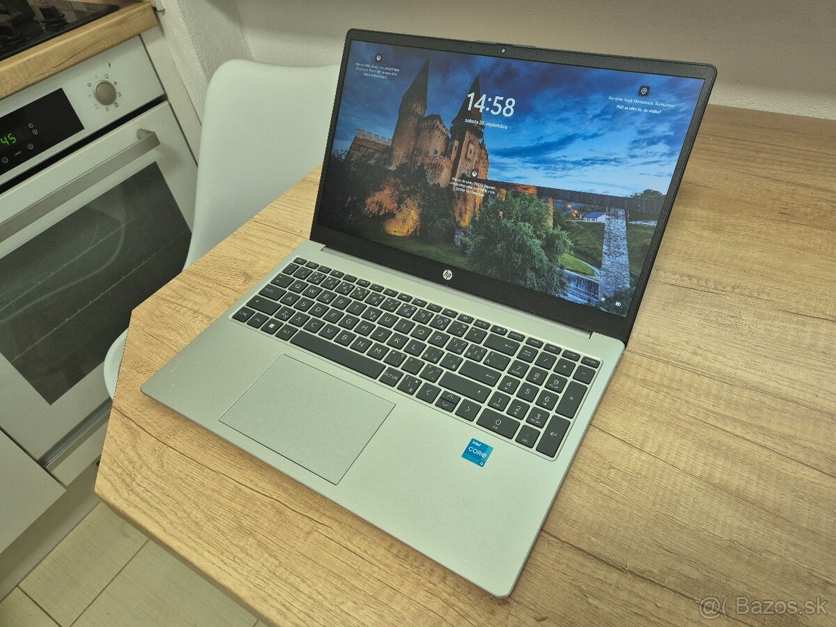 HP 250 G10 /Core i3-1315U/8GB RAM/FHD/256GB SSD/Bat ok
