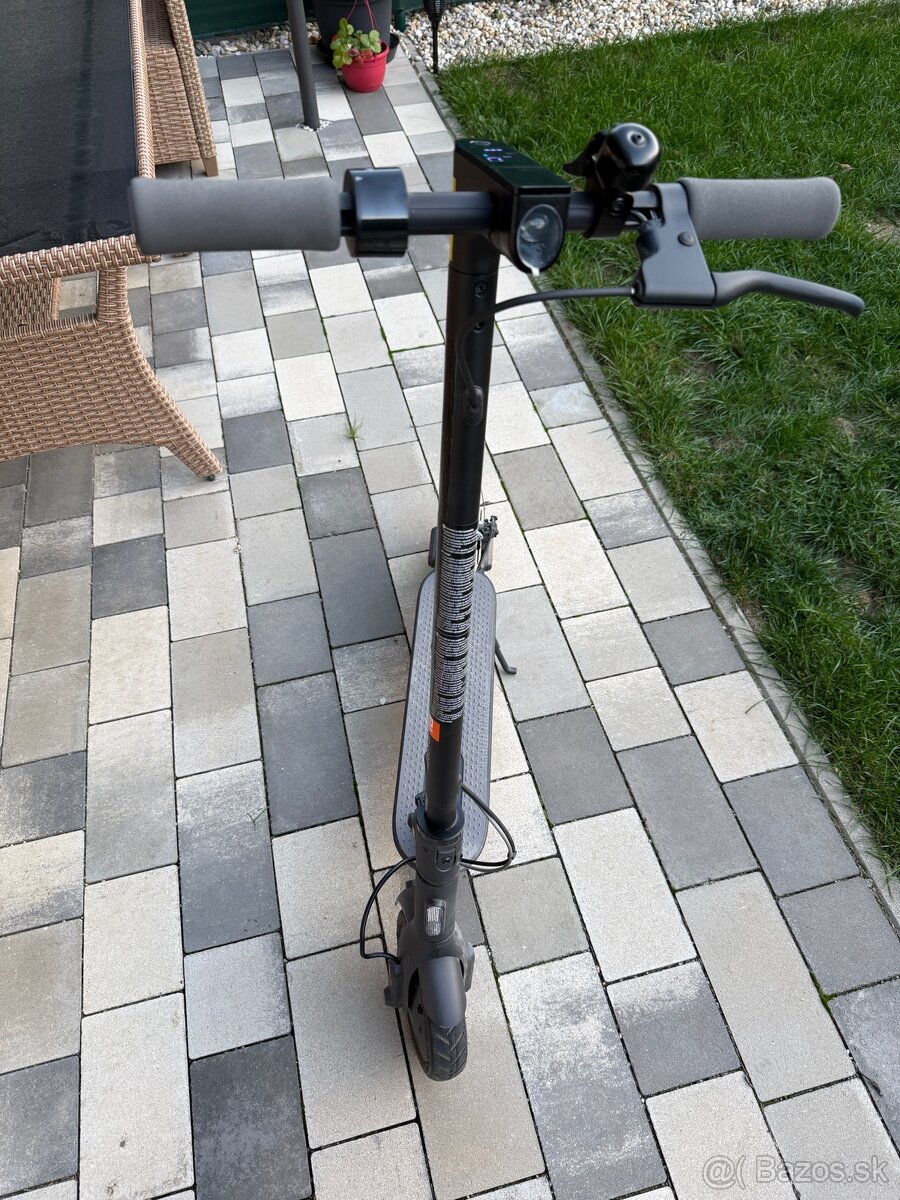 Xiaomi Mi Electric Scooter Essential