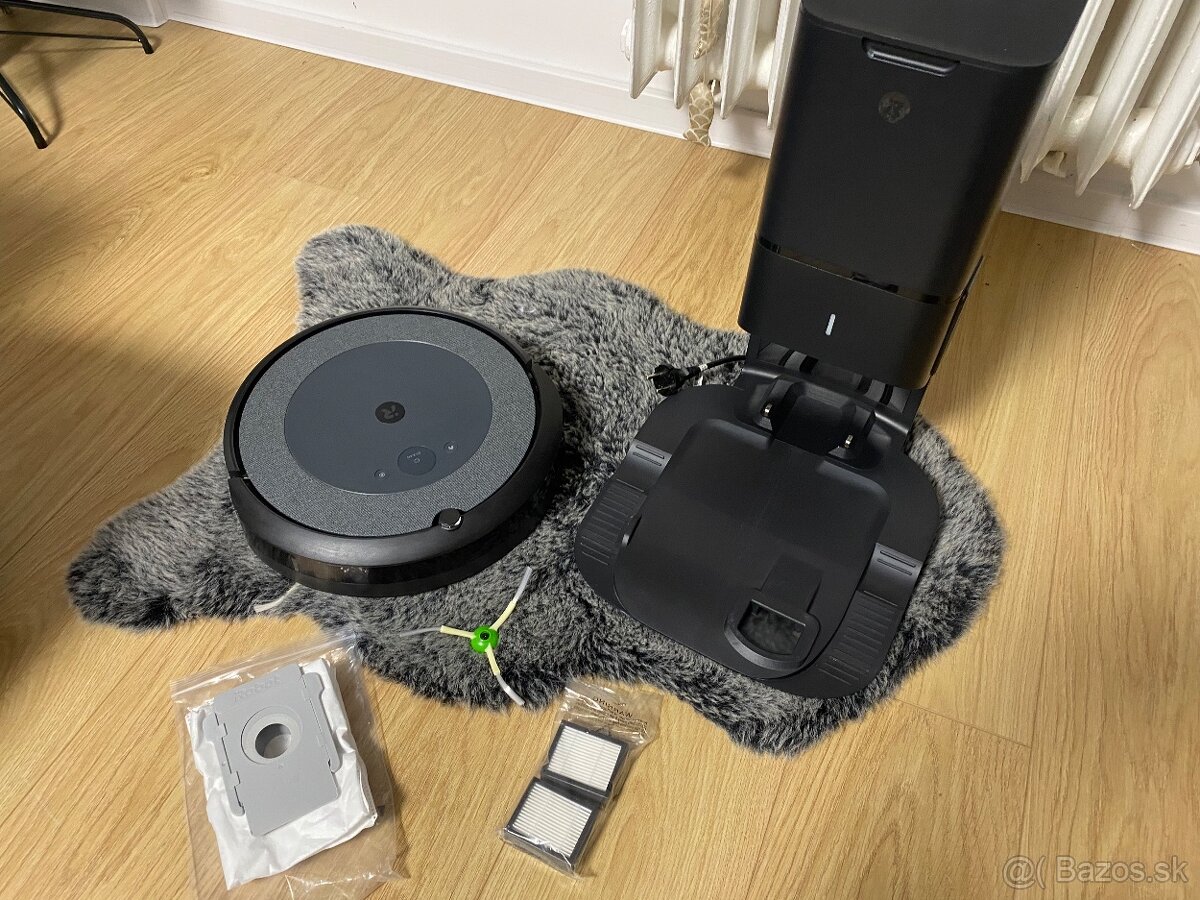 Roomba i3+ s automatickou vyprazdnovacou stanicou Clean Base