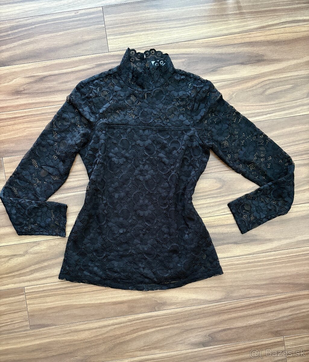 Dámsky čipkovaný top veľkosť XS, zn. Dorothy Perkins