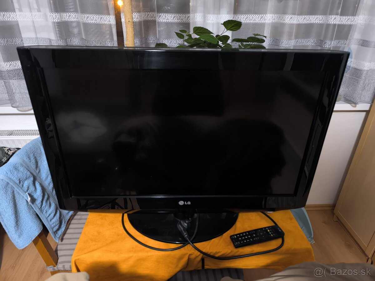 LG tv 32LH 2000 led + hd media player