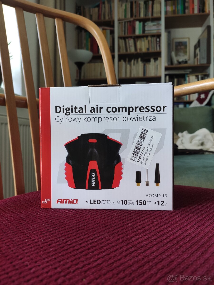 Digitálny kompresor do auta s LED 12V