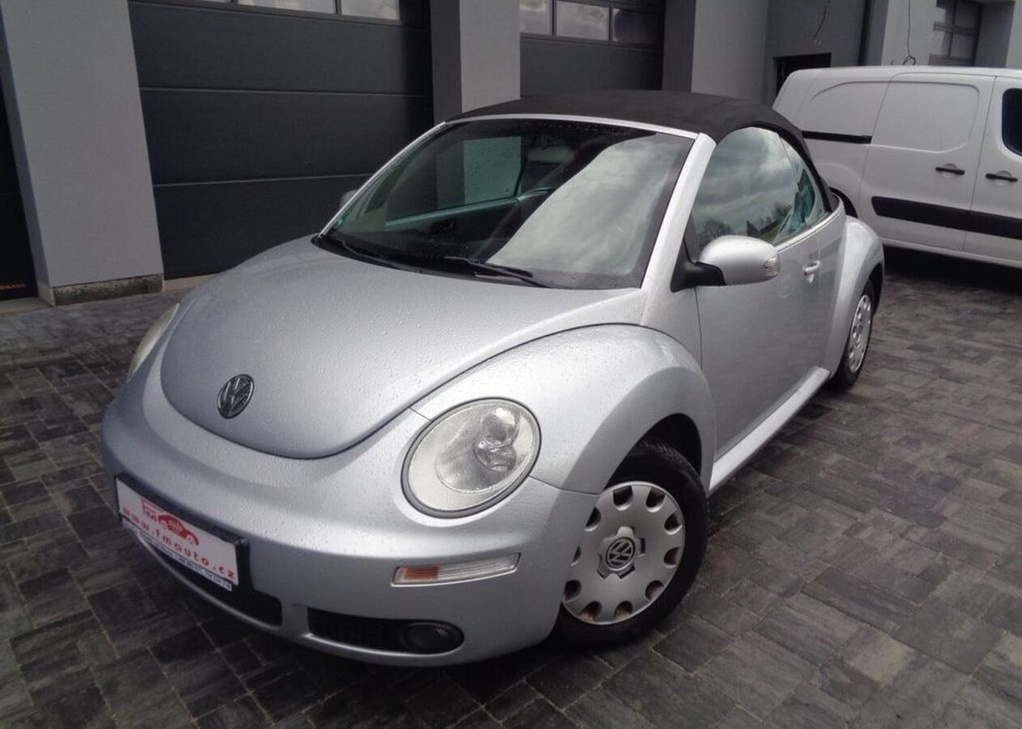 Volkswagen New Beetle 1.6i, 75kW, elektrická střecha benzín