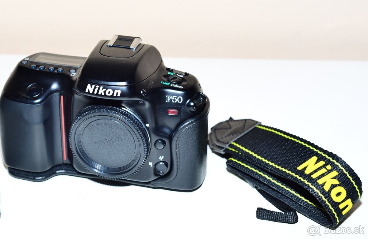 Nikon F50 + Příslušenství
