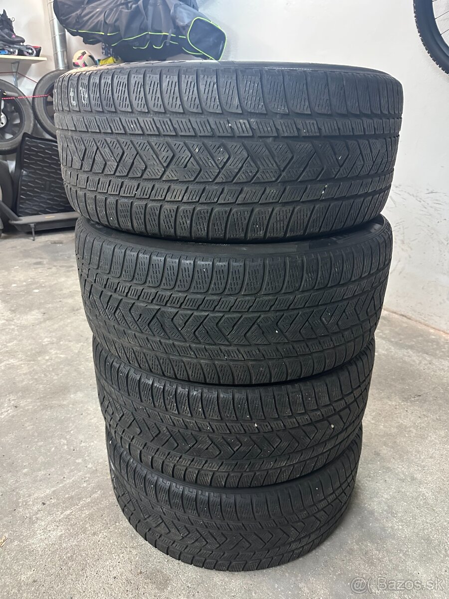 285/40 R21 zimne pirelli scorpion winter