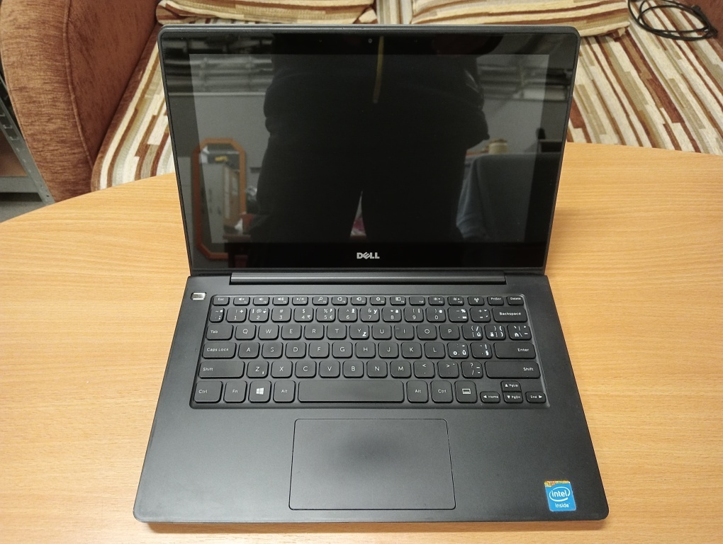 predám nefunkčný notebook Dell inspiron 11-3138
