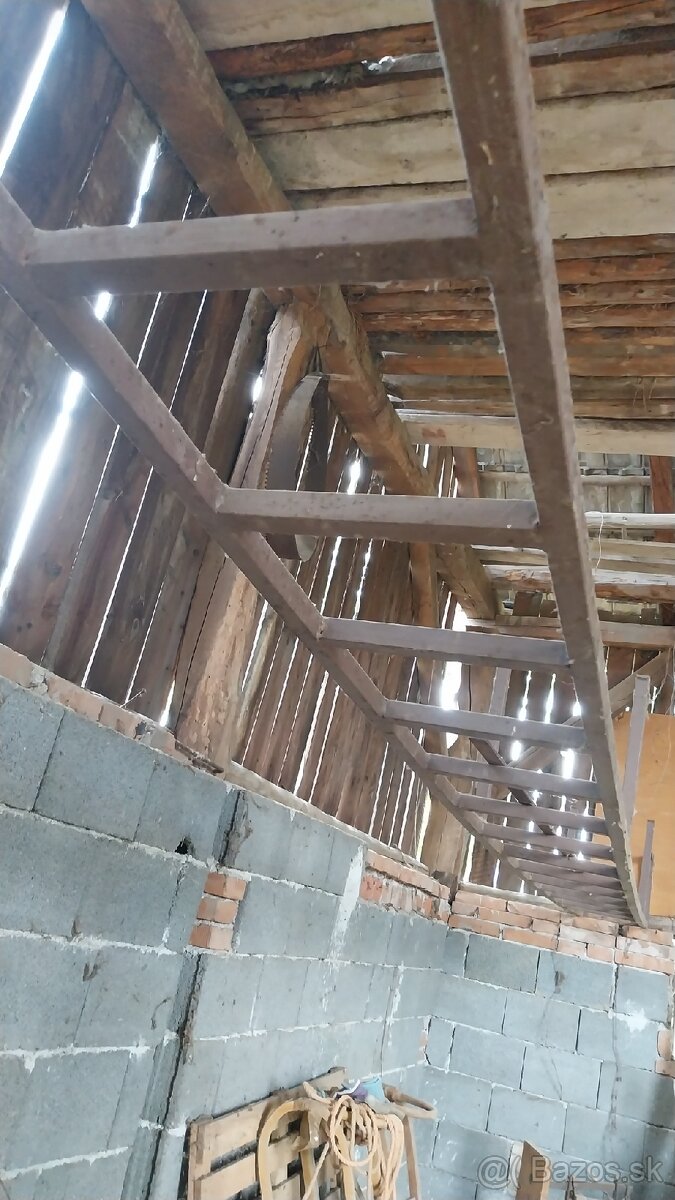 Výlezný železný rebrik na dom REZERVOVANÉ