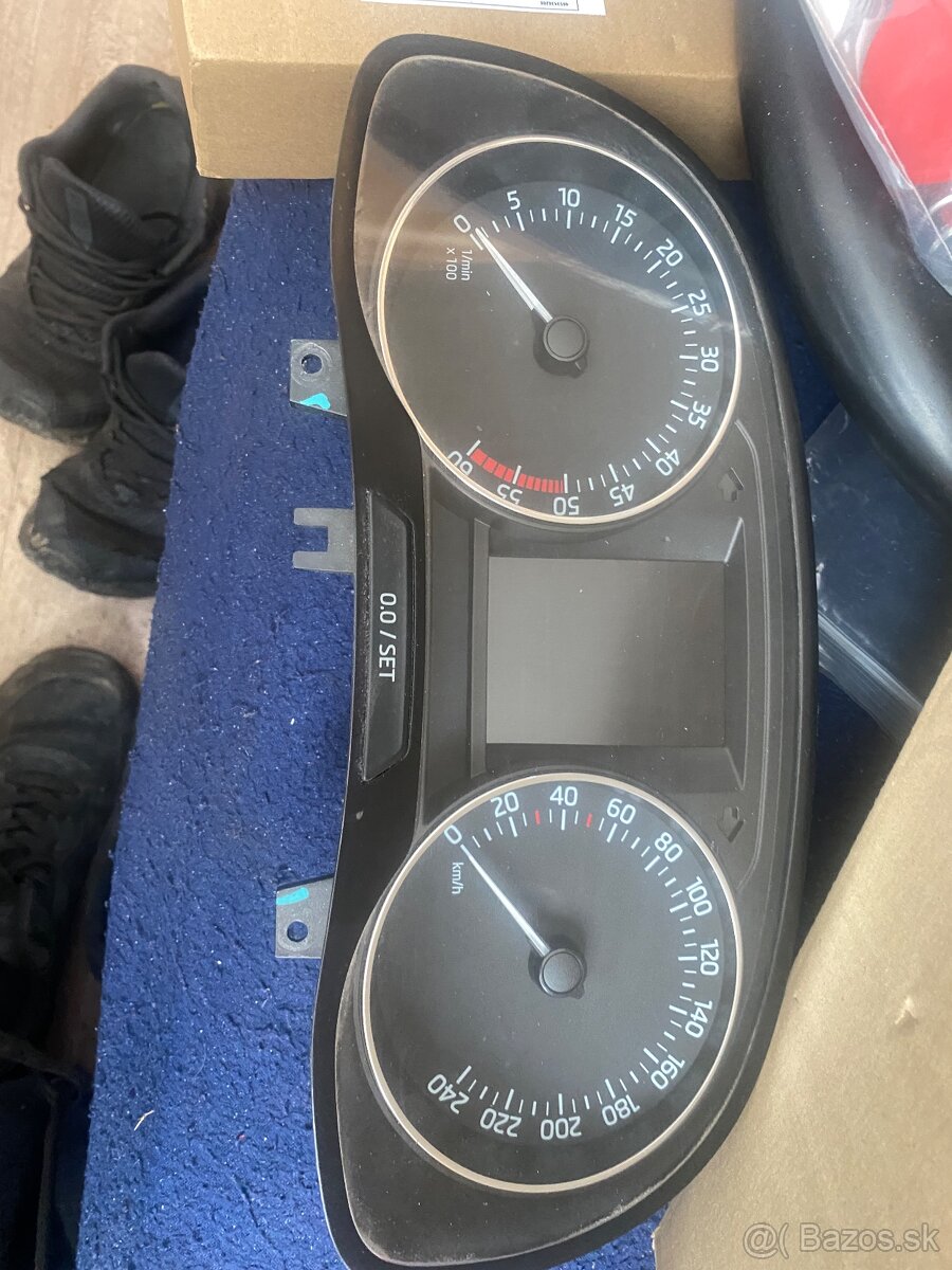 Budiky(tachometer)Škoda Fabia III Diesel