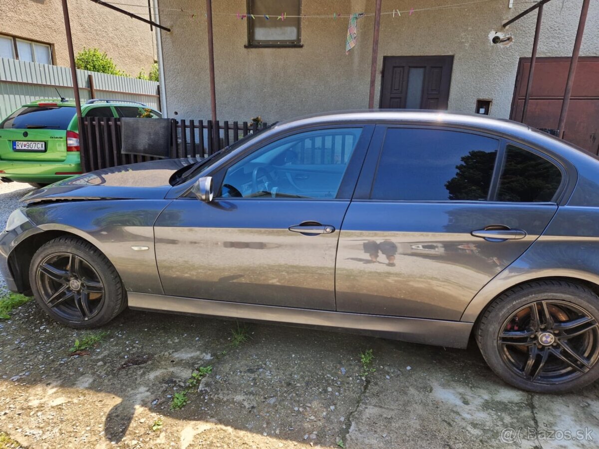 BMW E90 320D na nahradne diely v CELKU