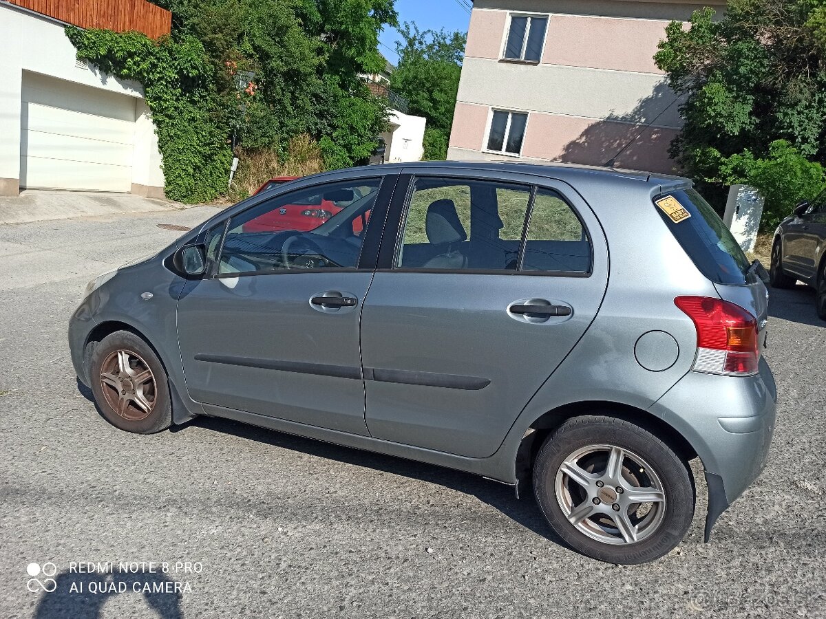 predam Toyotu Yaris, benzin