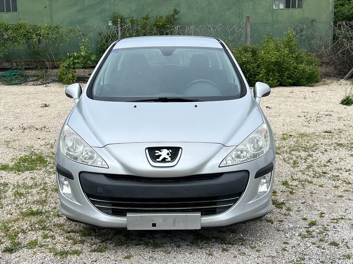 Peugeot 308 1.4benzin 70kw