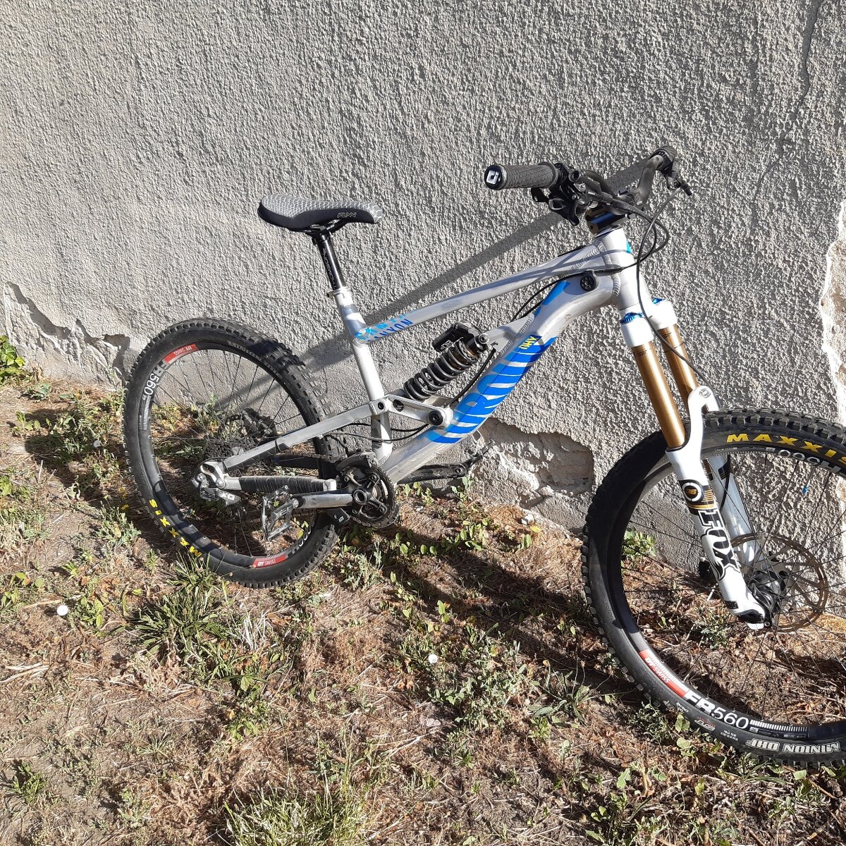 Canyon Torque DHX Dropzone velkost L