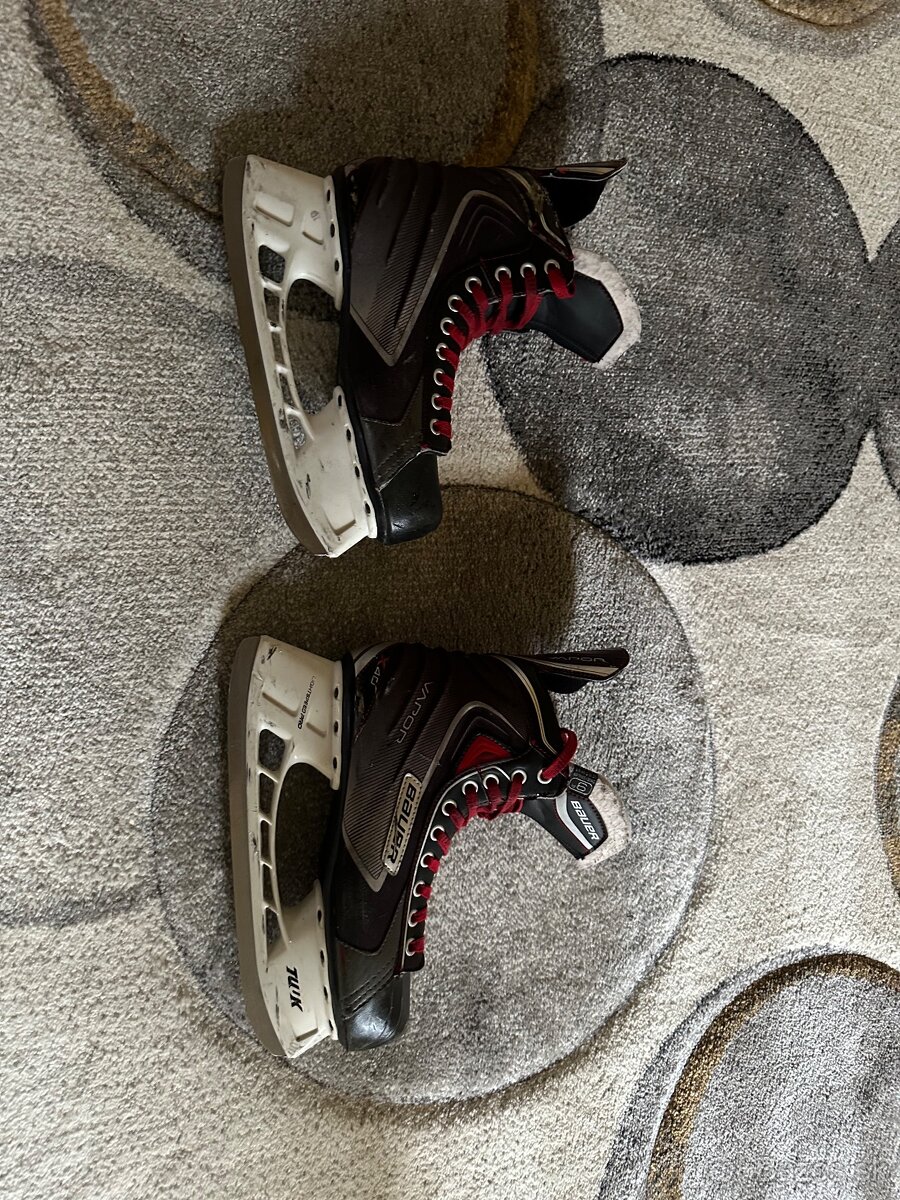 Korčule bauer vapor x40