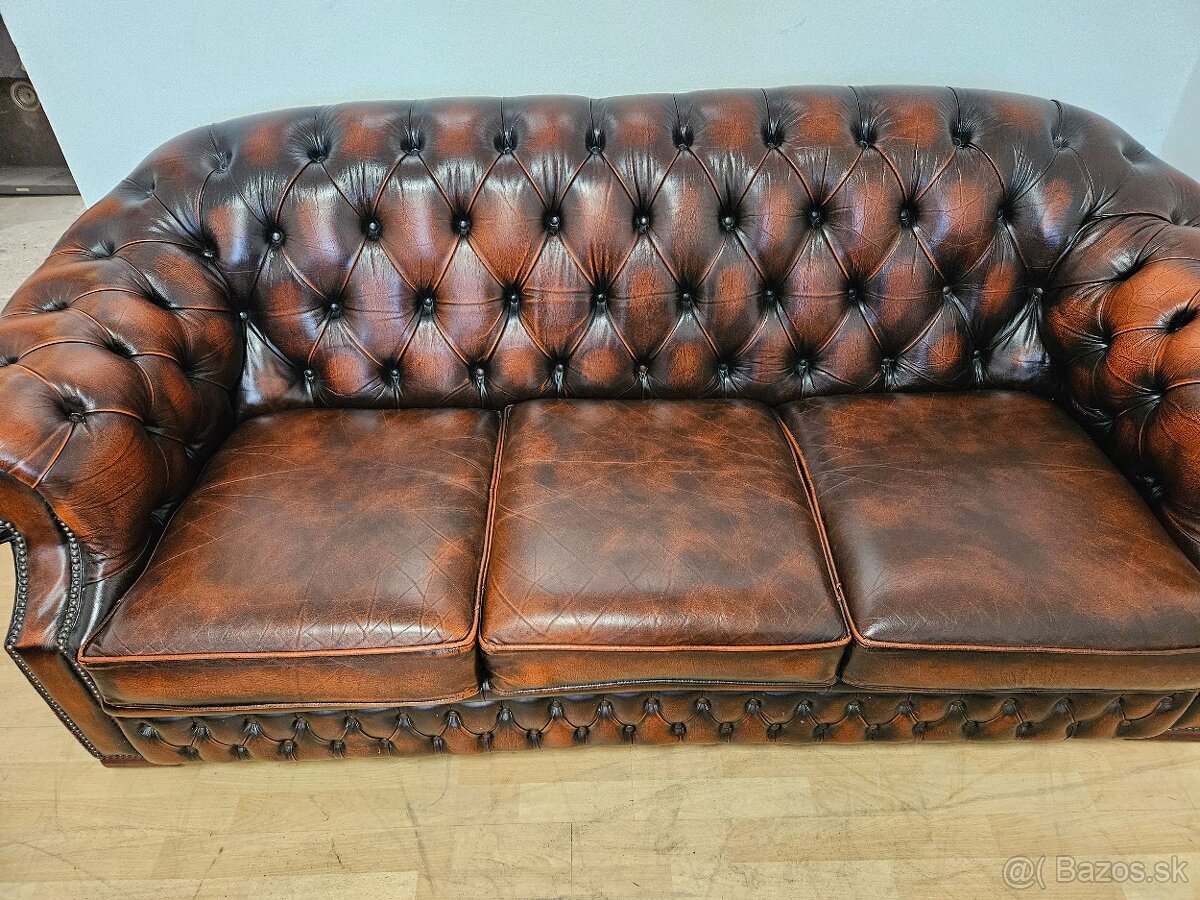 CHESTERFIELD ŠTÝL,HRUBO-KOŽENÁ SEDAČKA/PEKNÁ/3+2+1