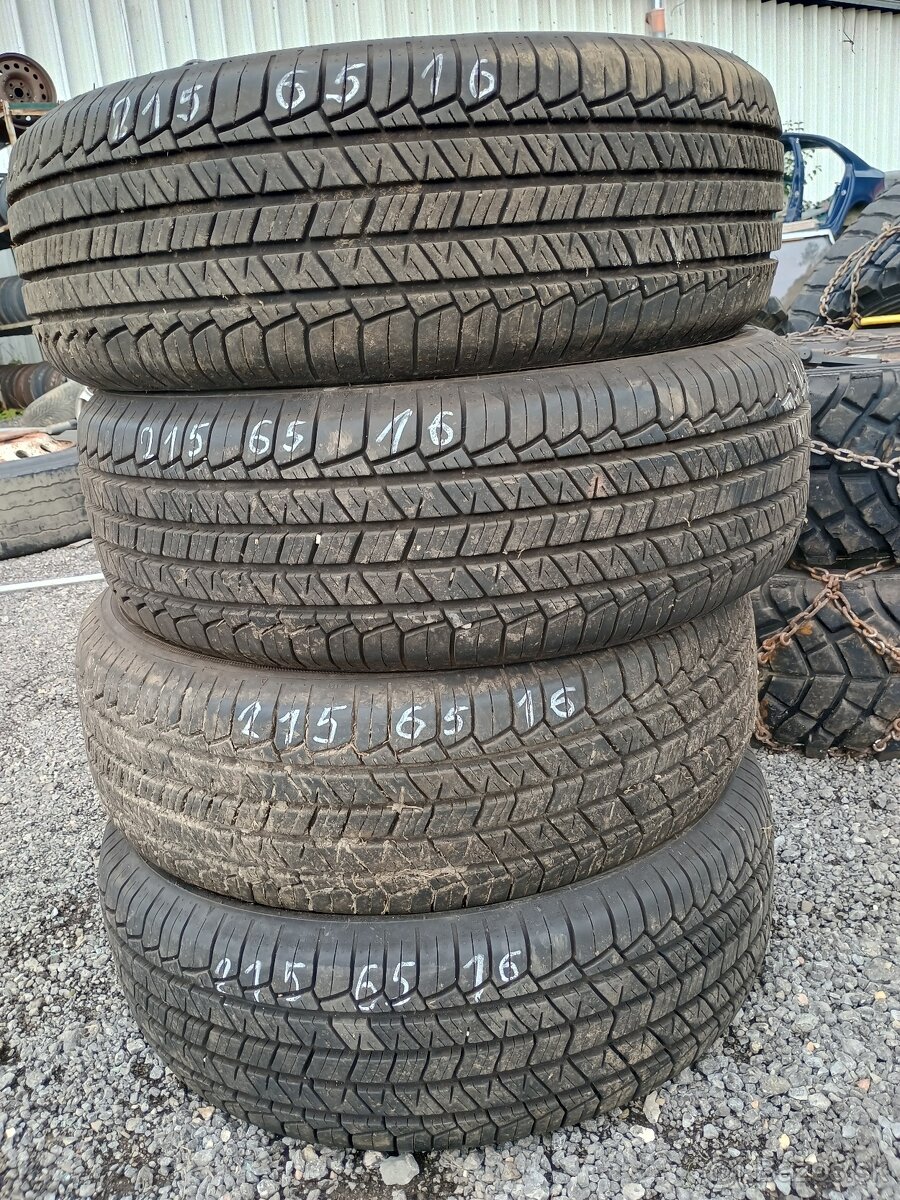 215/65/R16 celoročné Sebring