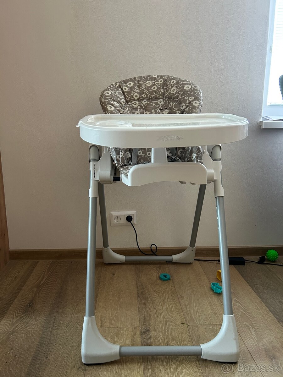 Jedálenská stolička