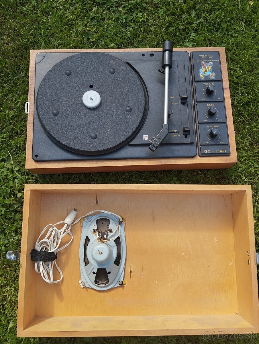 Gramofón Tesla GZ 040