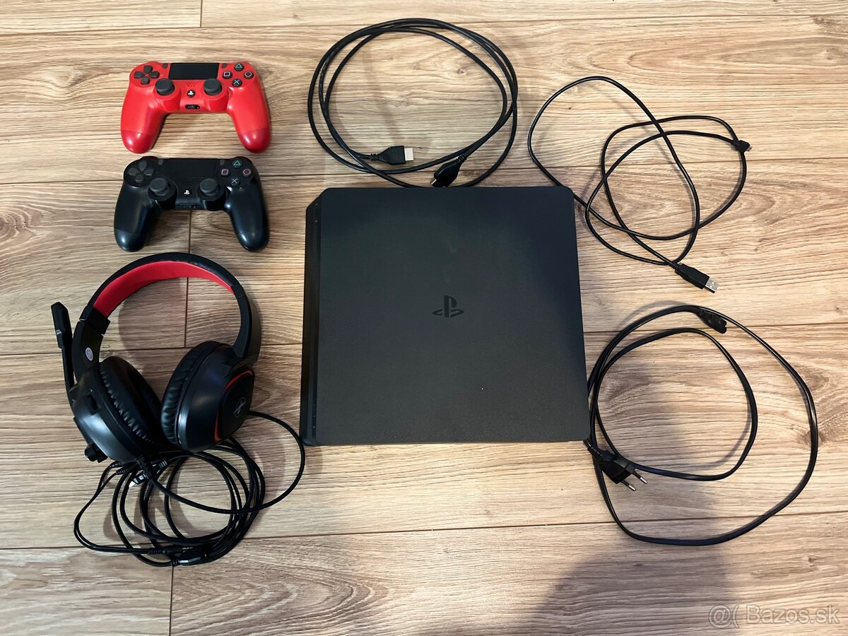 PlayStation 4 Slim 500GB - komplet set