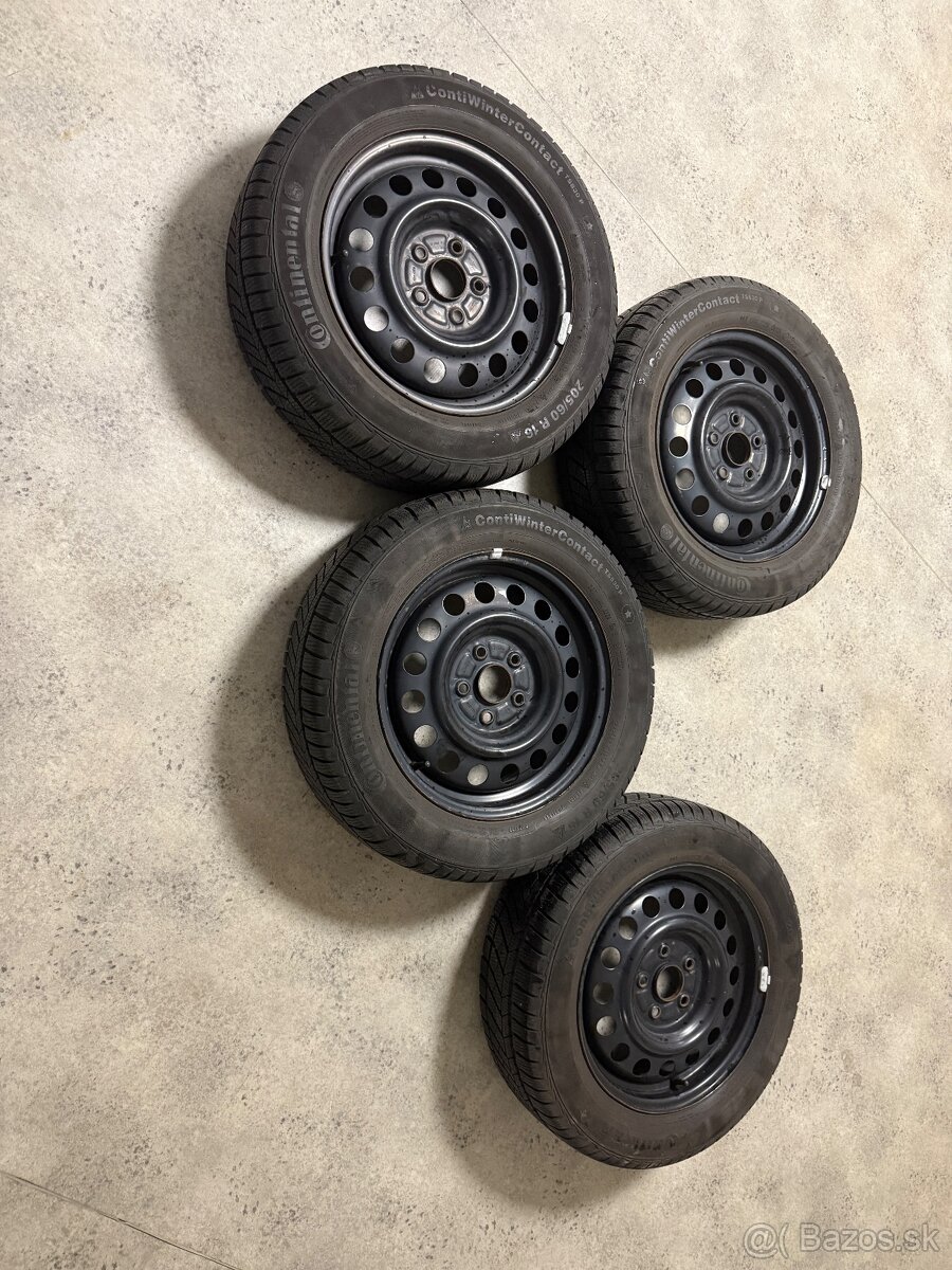 205/60 r 16 s plechovými diskami 5x114,3 et 50