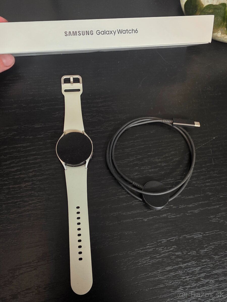 Hodinky samsung watch