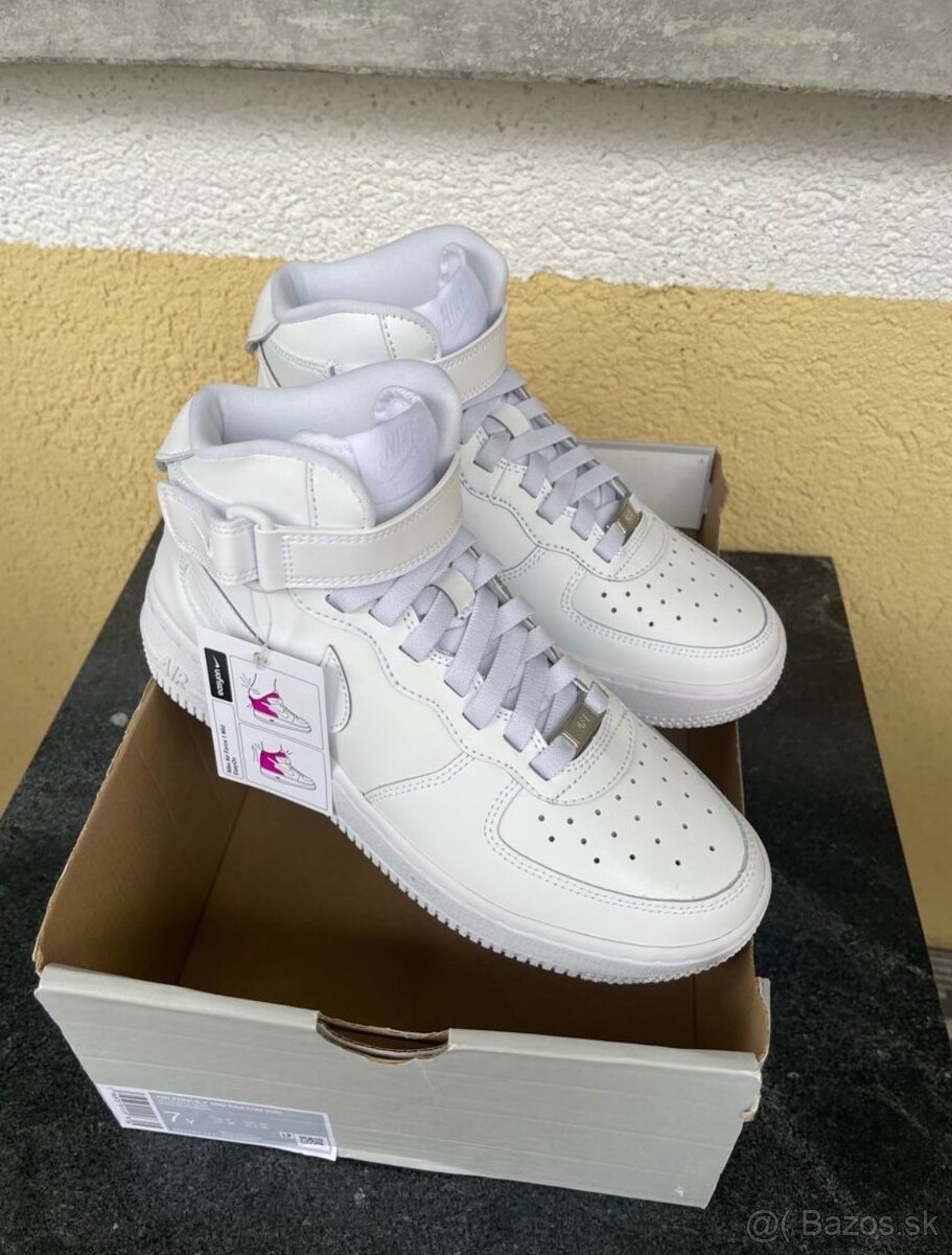 Nike Air Force 1 Mid '07 veľkosť 40 Neue Sneakers White