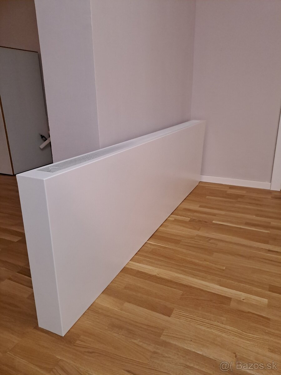 Biely radiator