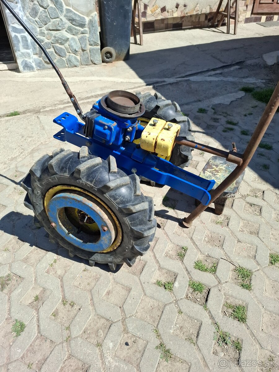 Podvozok agzat