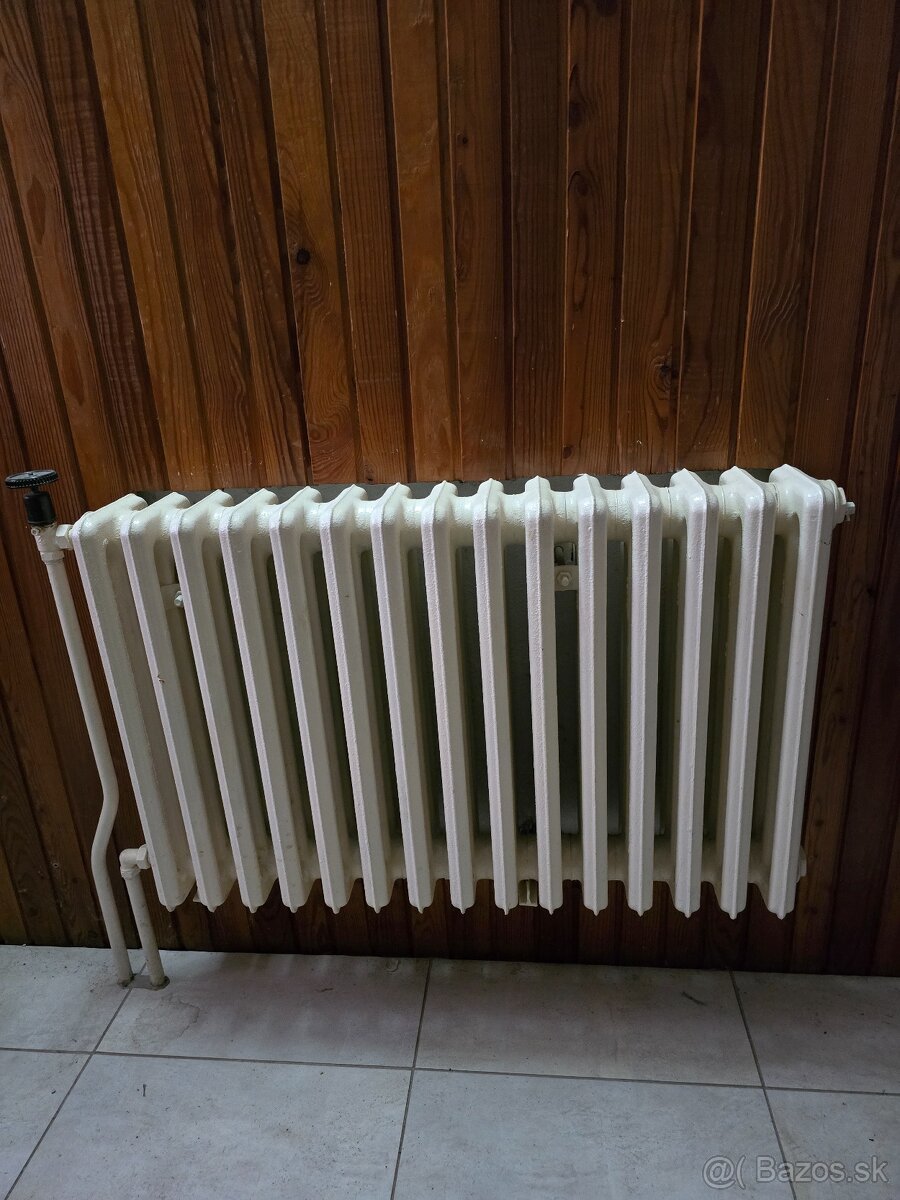 Liatinový radiátor