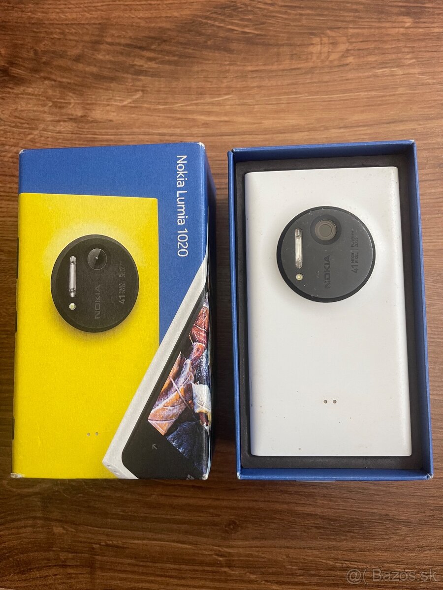 Nokia Lumia 1020 v krabici