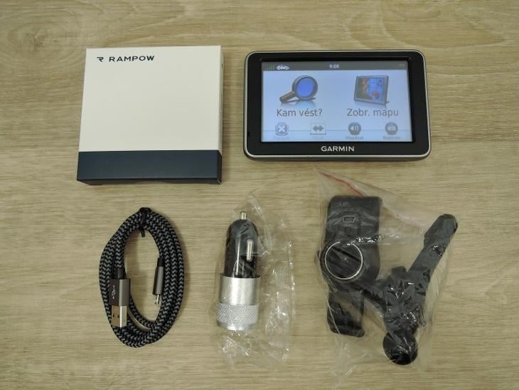 Navigácia GPS GARMIN NUVI 2360 s mapou pre rok 2025.