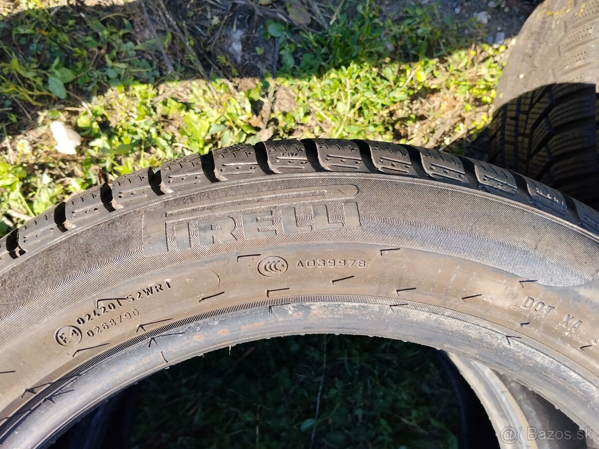 Zimne 215/55 R17, 98V Pirelli Sotozero3, 2ks