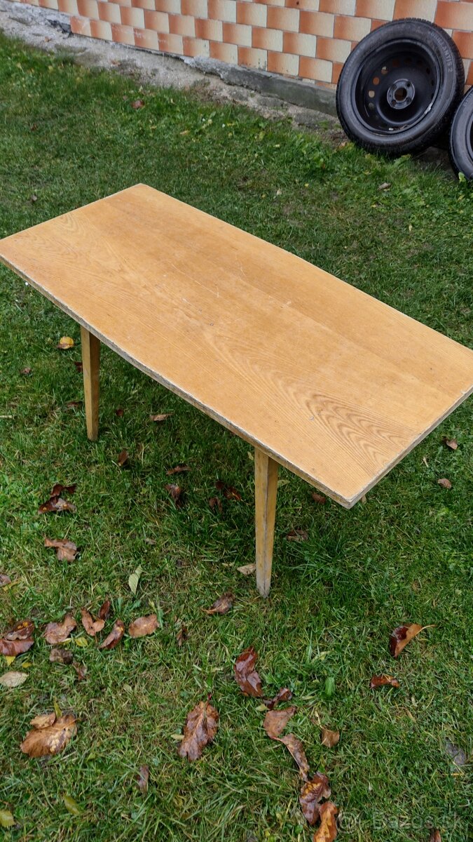 Predám konferenčné stoliky