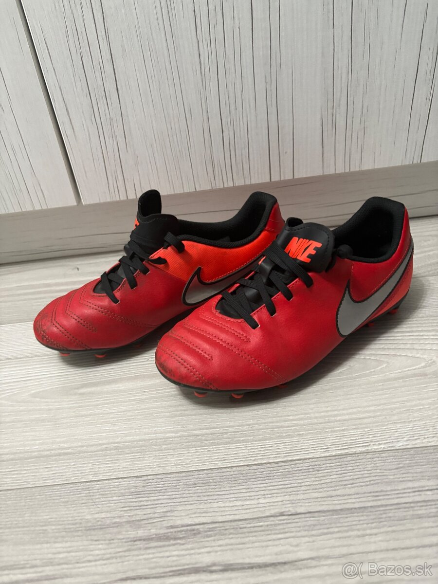 Kopačky NIKE tiempo