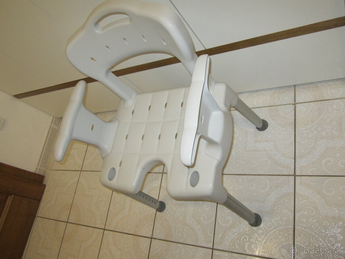 Sprchovacia stolička