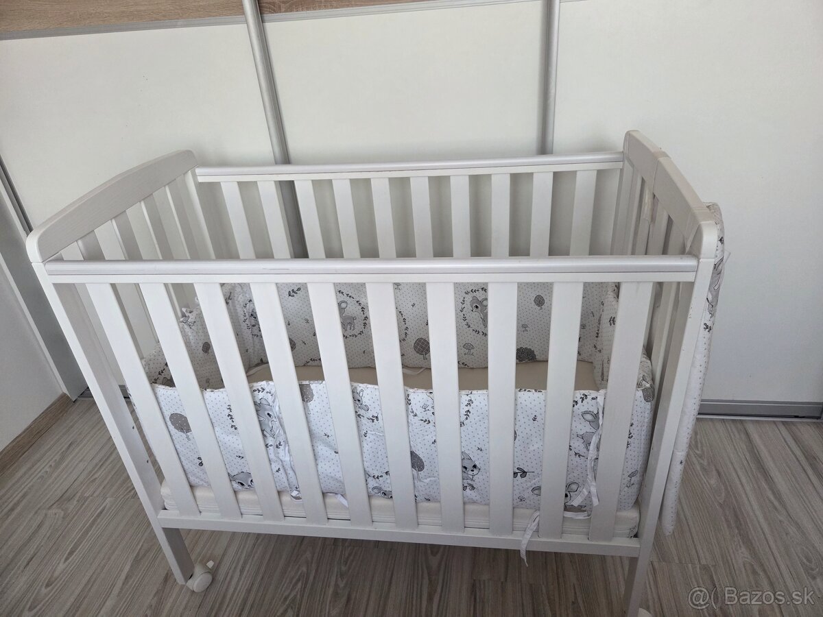 Detska postieľka s vybavením