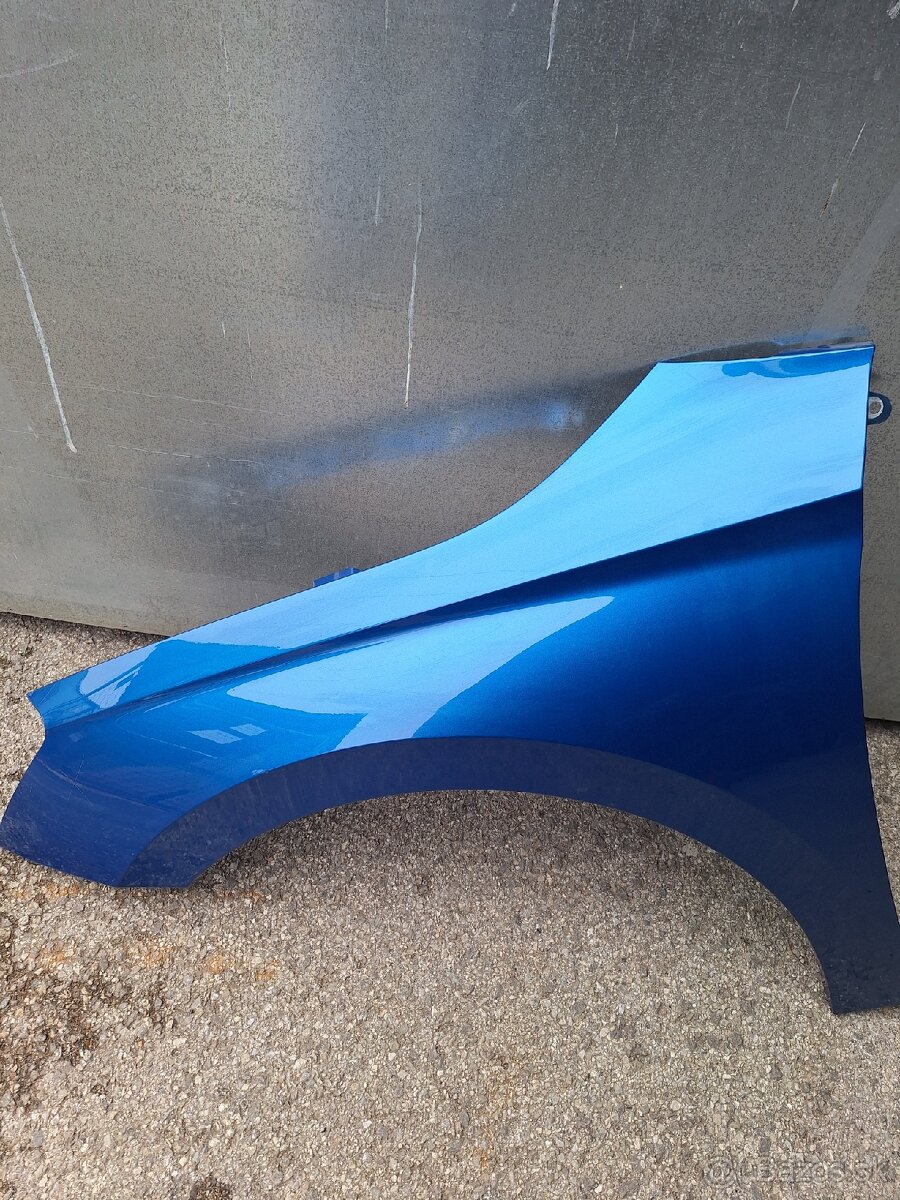 Predný blatnik Fabia rok.2022