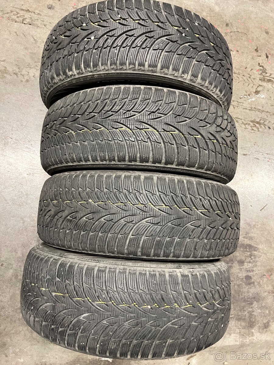 205/60R16 zimné pneumatiky