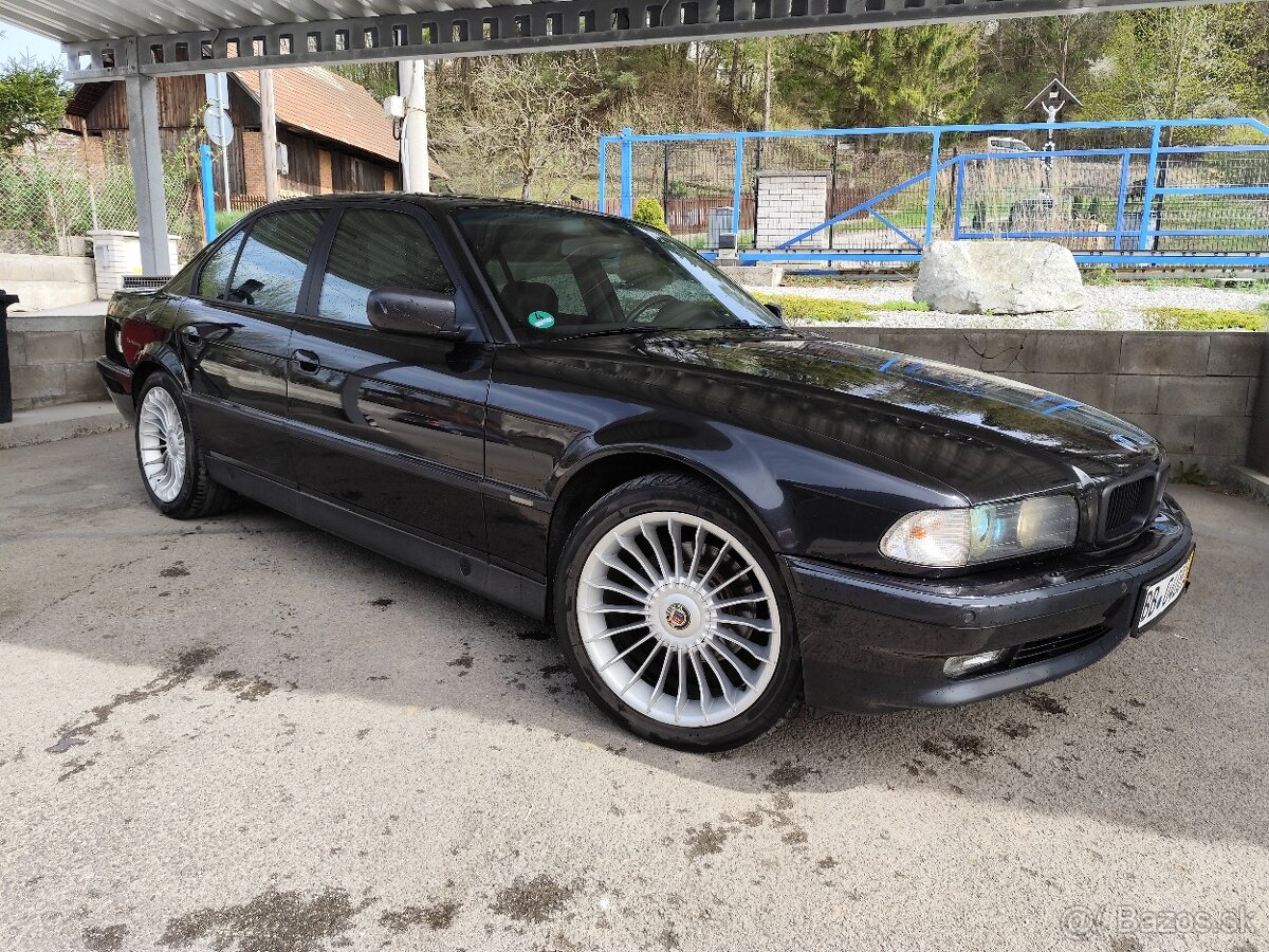 BMW e38 735i