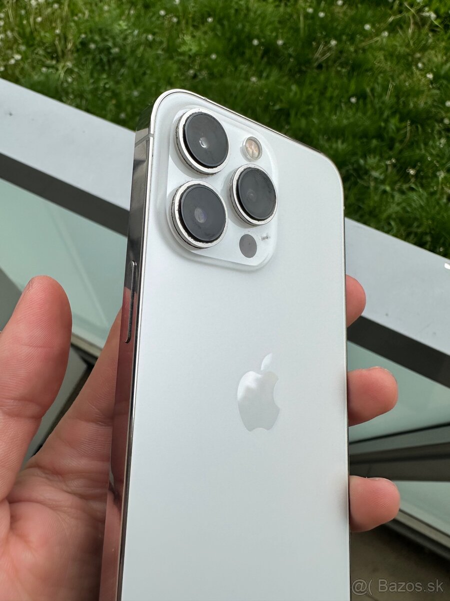 iPhone 13 pro white (rozbitý displej)