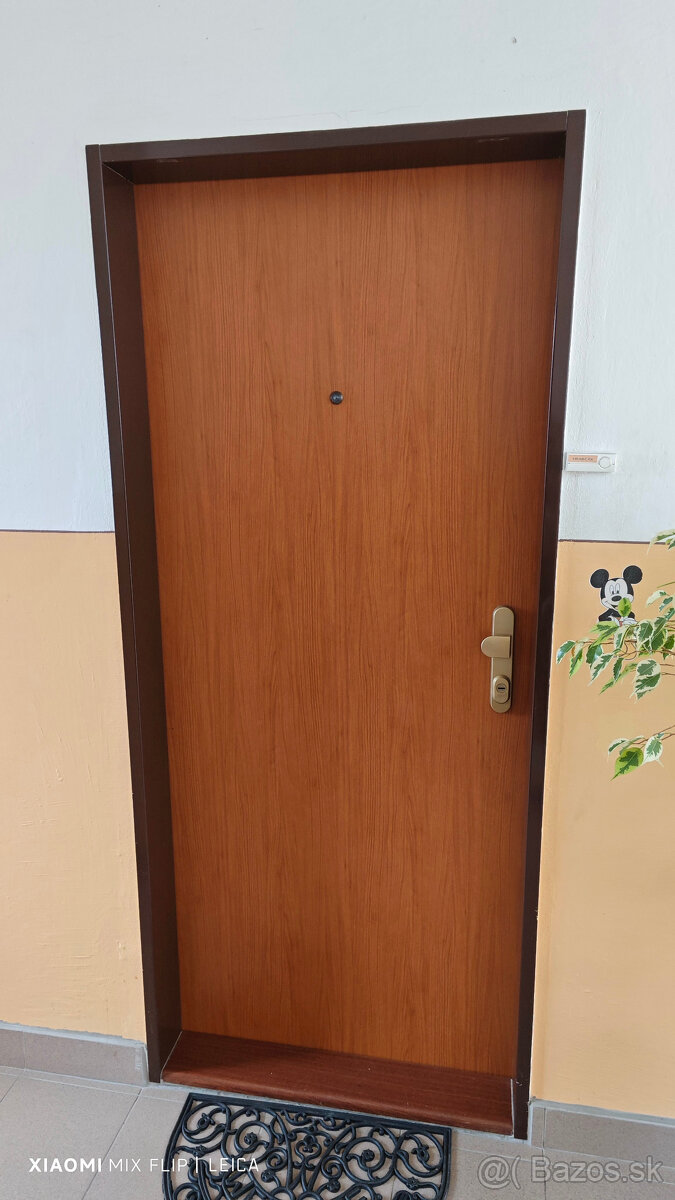 NA PREDAJ, 3 IZBOVÝ BYT, SÍDSLISKO 3, PREŠOV
