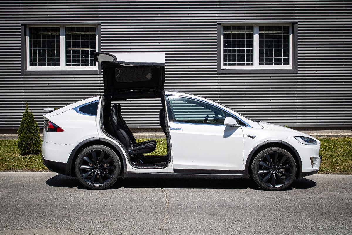 Tesla Model X 75D free supercharger, EAP, 6 miestna verzia